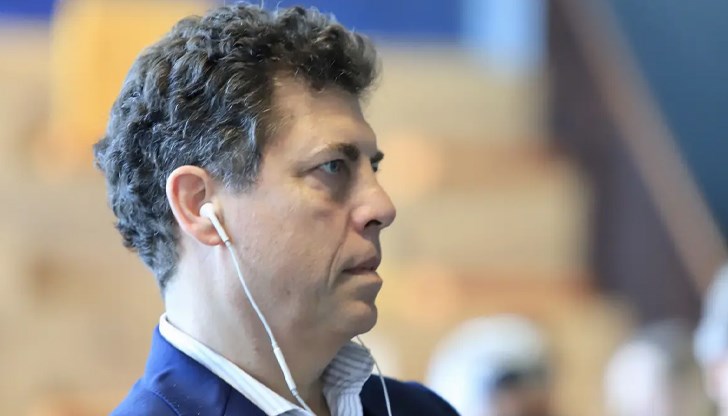 Бившият финансов министър: Разходите излизат от контрол, управляващите се страхуват от непопулярни мерки Бившият финансов министър: Разходите излизат от контрол, управляващите се страхуват от непопулярни мерки