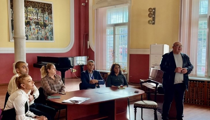 Институциите представиха програма за превенция през цялата учебна година