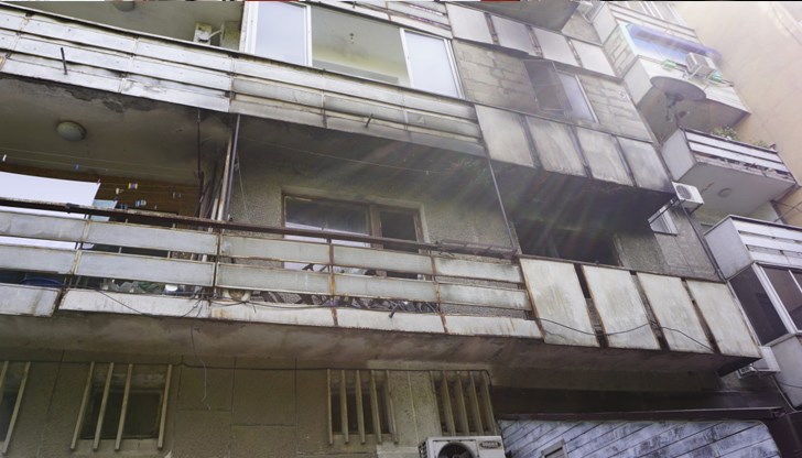 Кухненски диван и климатик изгоряха при инцидента на ул. "Руй планина" Кухненски диван и климатик изгоряха при инцидента на ул. "Руй планина"