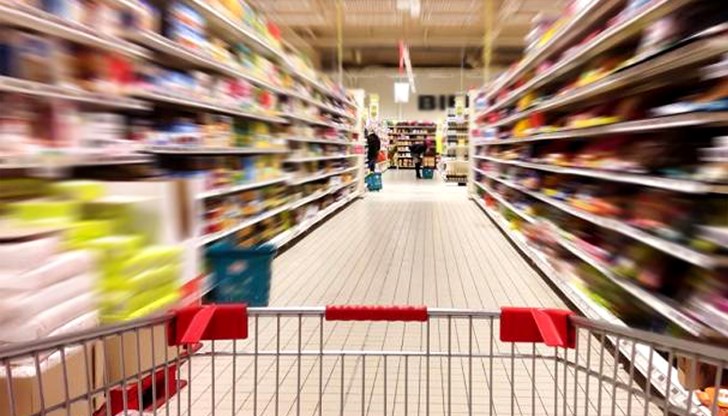 Най-голям ръст отчетоха продажбите на компютърна техника и фармацевтични продукти