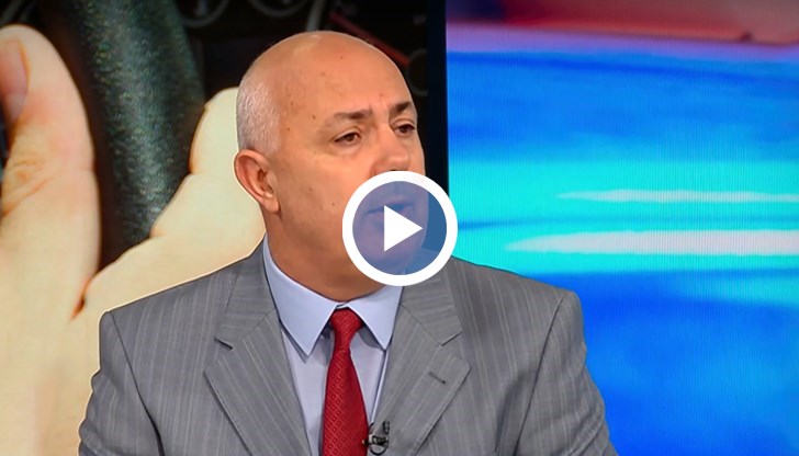 Бившият вътрешен министър определи като "стряскаща" практиката за двойно финансиране в системата