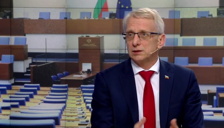 Проектобюджетът удря средната класа и прикрива схеми за милиони лева, твърди бившият премиер Проектобюджетът удря средната класа и прикрива схеми за милиони лева, твърди бившият премиер