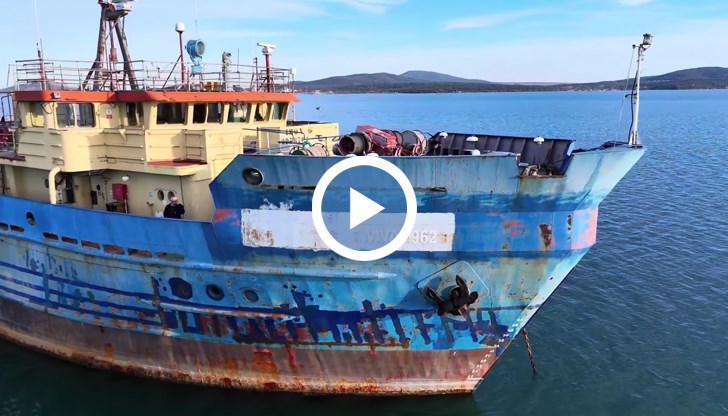 На борда на кораба VIVA 962 са открити само двама души