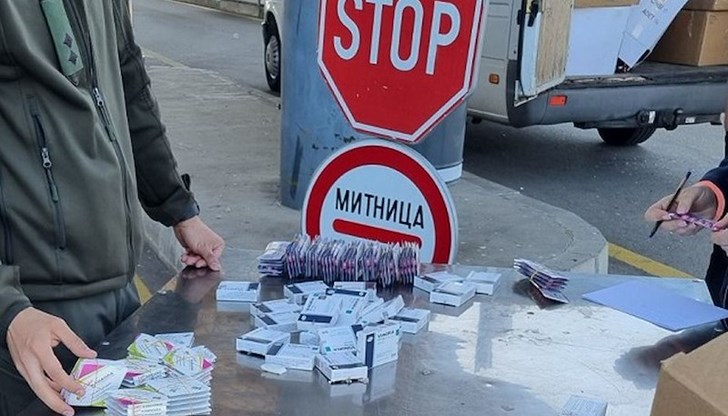 При четири проверки откриха над 24 000 парфюма, дрехи и стимуланти