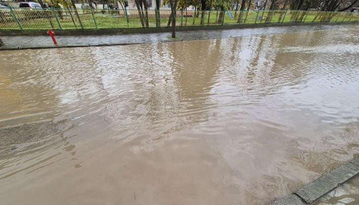 Река Арда заля мост и откъсна села