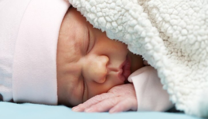 Най-малкото е Алисия - 680 грама Най-малкото е Алисия - 680 грама