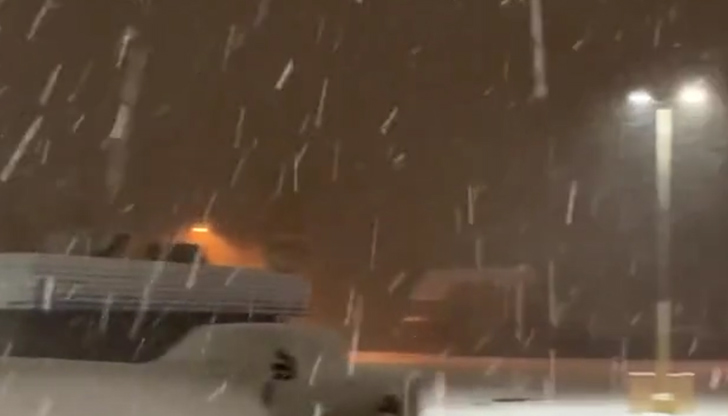 Очаква се до 38 сантиметра сняг в 13 щатаОчаква се