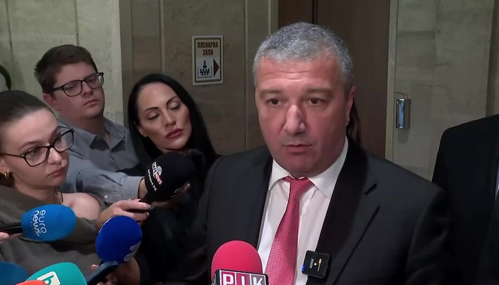 Драгомир Стойнев: БСП ще предложи премахване на плоския данък Партията