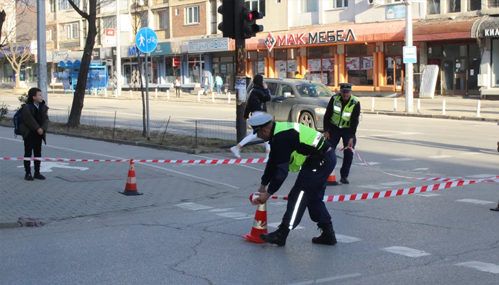 Инцидентът стана на оживено кръстовище, пробите за алкохол и наркотици