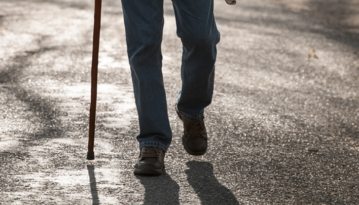 77-годишният пострадал е с контузия на колянотоИнцидент е станал в