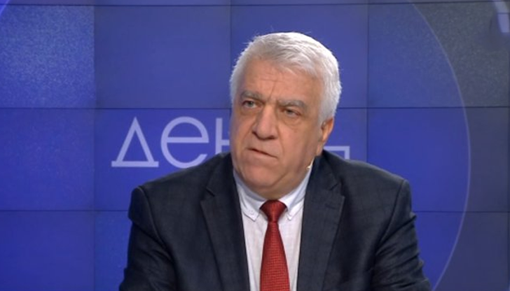 Професорът предупреди, че страната е на прага на икономическа криза,