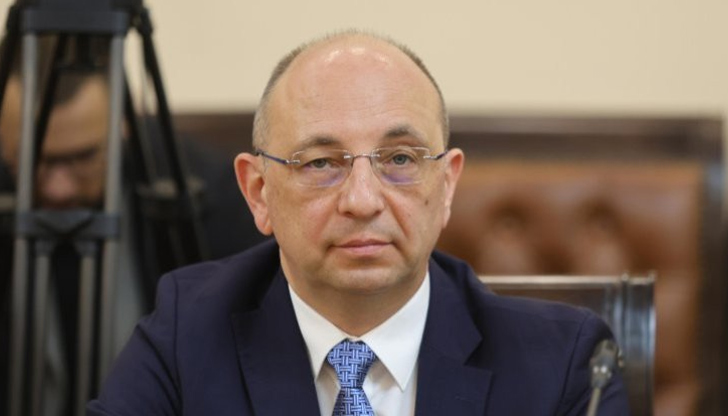 Губят се 5,4 милиарда евро за капитализиране на 8 държавни