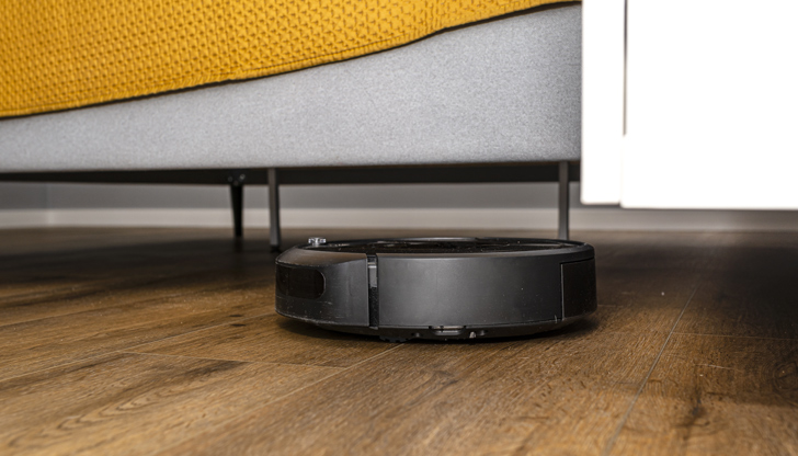 Популярният модел на почистващия робот е продаван и у насПроблемите