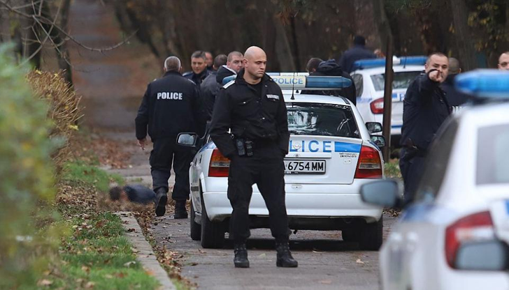 Извършителят е бивш партньор на жертвата и се укриваЖена, собственичка