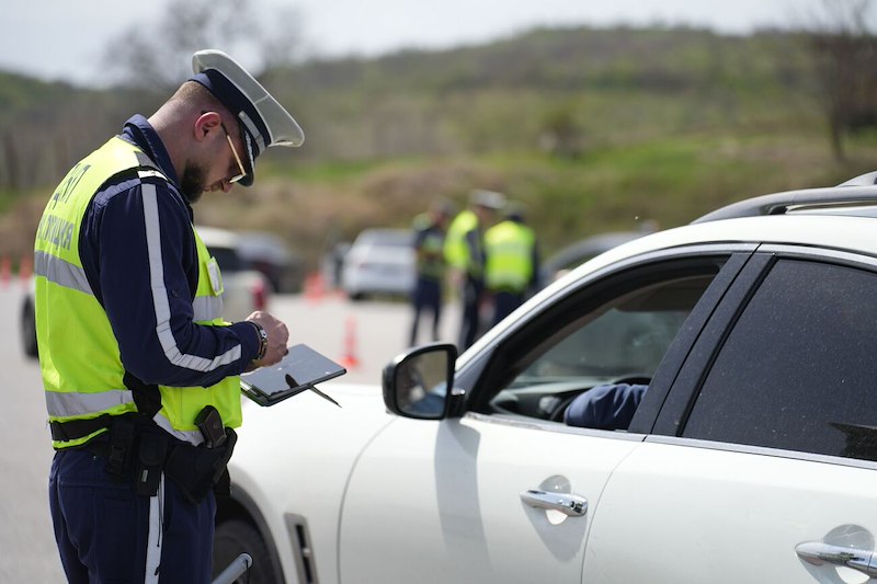 Екипите ще връчват фишове и ще събират глоби до неделяСпециализирана