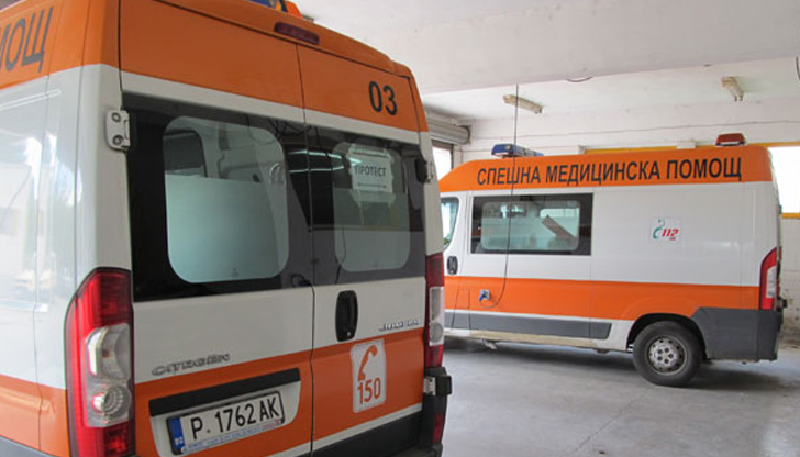 Мотоциклетистът е със счупено рамо, а велосипедистът - с шийни