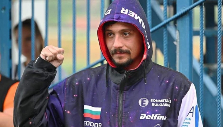 Кметът Пенчо Милков призова за подкрепа на русенския плувец в