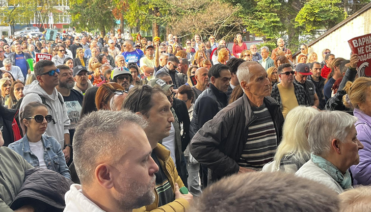 Според общинския съветник от Варна София Колева, единствено представителите на