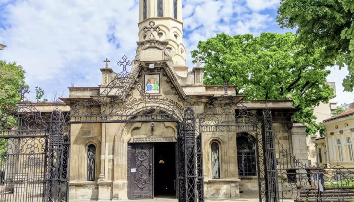 Отец Иван Анчев: За милосърдието няма граници, делящи хоратаМилосърдието не