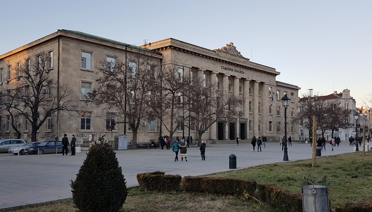 Фирмата за бързи кредити начислила огромна неустойка за липса на