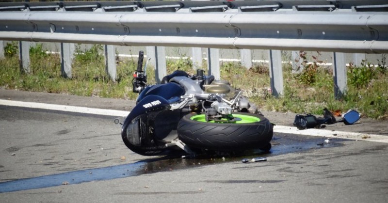 60-годишен мъж се блъсна в друг мотоциклетМоторист е загинал при