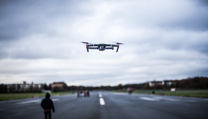 Малък безпилотен апарат може да причини повреда в критична зона