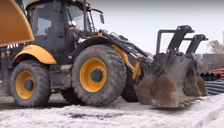 Пътноподдържащите фирми вече работят на 24-часови дежурства, а шофьорите се