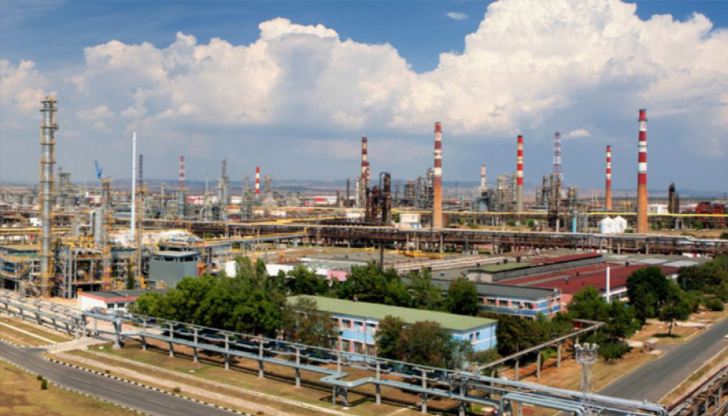 Специални мерки за сигурност защитават обектите на Лукойл в БългарияМинистерството