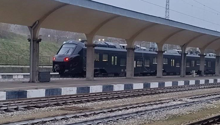 Първият нов влак за България от 20 години обиколи страната