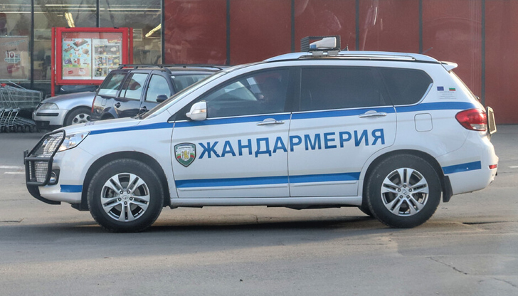 Разследват мащабна схема за пране на пари и имотни измамиАгенти