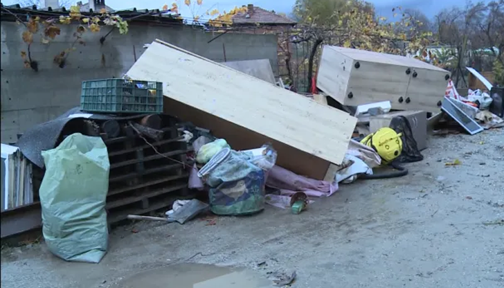 Премиерът Росен Желязков разпореди денонощен мониторинг, Напоителни системи отричат изпускане