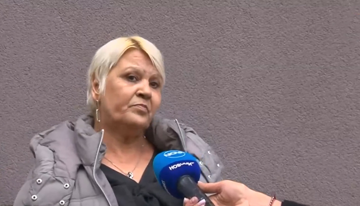 Протестиращи твърдят, че са им предлагани подкупи за мълчаниеБивши служители