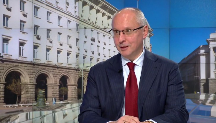 Бившият премиер: Партиите помпат дефицити и трупат нов дългЩе трябва