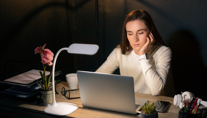 Надбавка от 75% ще получат само служителите с положен извънреден