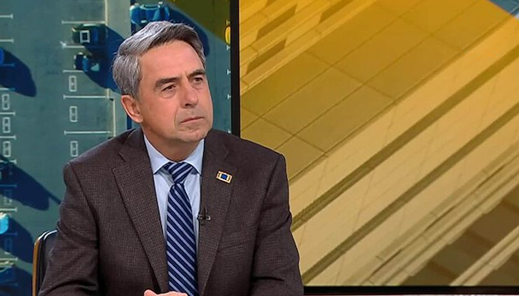 Президентът (2012-2017) призова за диалог с протестиращите и синдикатите преди