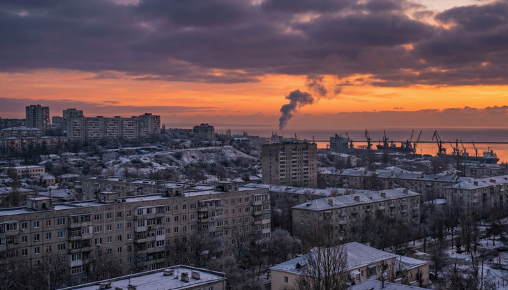 Един човек загина, а най-малко осем са ранени при масираната