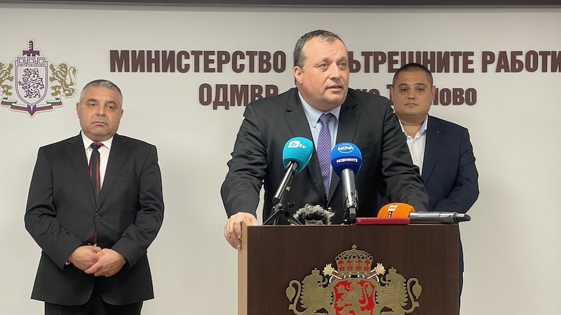 16-годишният ученик е спипан в момент на правене на топчета