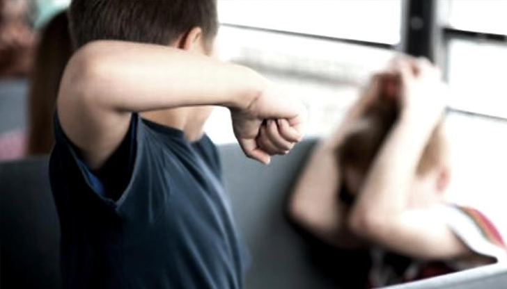 Психологът Ани Владимирова обяснява как пренасищането с информация превръща младите