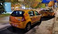 Клиентите плащат сметката за "осигуровките" на таксиджиите
