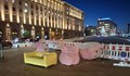 Вандали потрошиха розовата прасе-касичка пред Министерския съвет