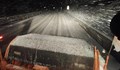 Сняг вали на Шипка, има опасност от "черен лед"