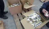 Митничари задържаха над 9000 кутии цигари в камион край Видин