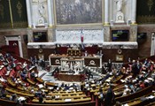 Франция одобри специален закон за временно финансиране на държавата