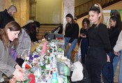 Студенти откриха благотворителен коледен базар в Русенския университет Студенти откриха благотворителен коледен базар в Русенския университет