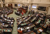 Белгийските депутати замразиха заплатите си за 4 години