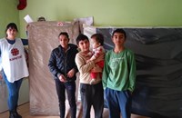 Младежи от Русе подкрепиха "Каритас" с дарения за бедни семейства