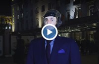 Роботът Робърт впечатли протестиращите в София