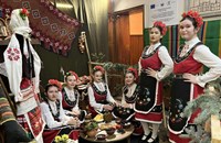 ПГДВА "Йосиф Вондрак" възроди старите коледни традиции в Русе