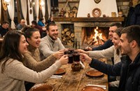 Студенти препълват заведенията в Банско за празника