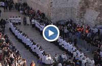 Латинският патриарх поведе коледната процесия към Витлеем